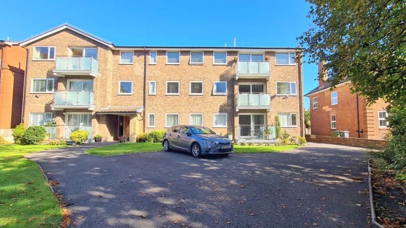 To Let &#8211; Shore Road, Ainsdale Village &#8211; Three Bedroom Apartment