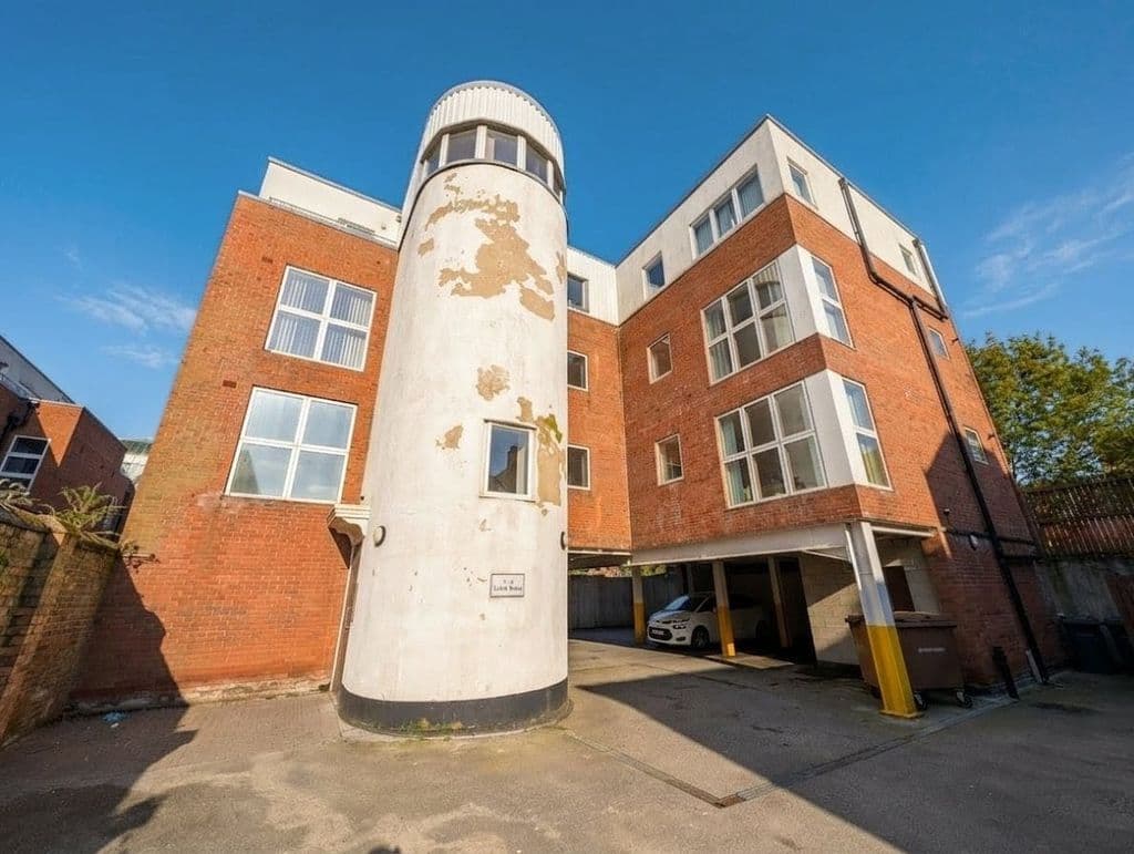 To Let – Cable Mews, Cable Street, Southport – One Bedroom Apt