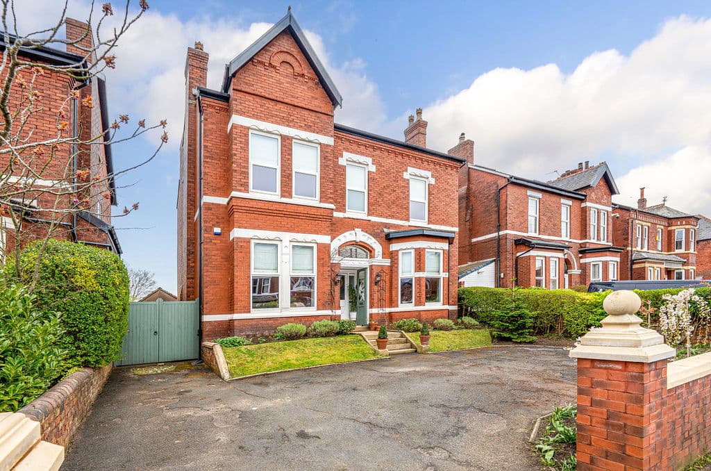 Golf Open 2026 – Burlington Road, Birkdale – Sleeps Up To 12 – Gorgeous Victorian Villa