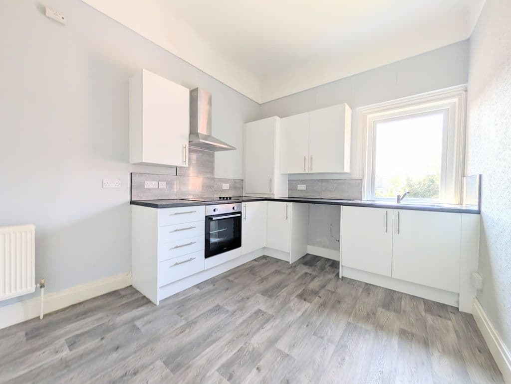 To Let – Park Crescent, Hesketh Park, Southport, PR9 – Two Bed Apt