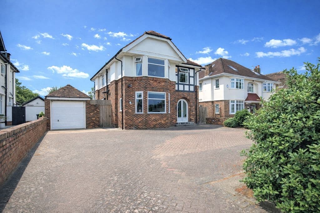 Golf Open 2026 – Waterloo Road, Hillside – Sleeps 8