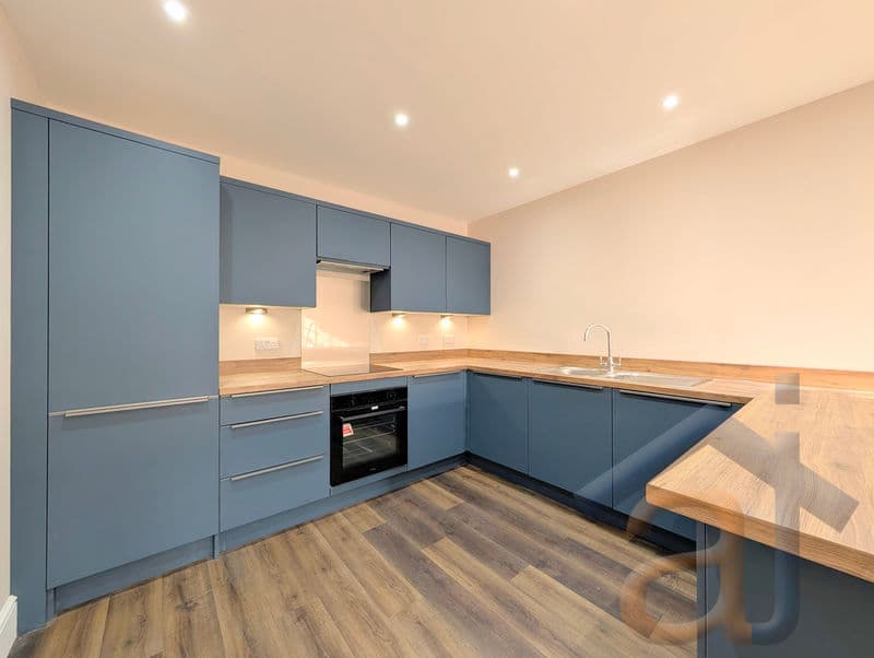 To Let – King Street, Southport Town Centre – 2 Bedroom Duplex Apt