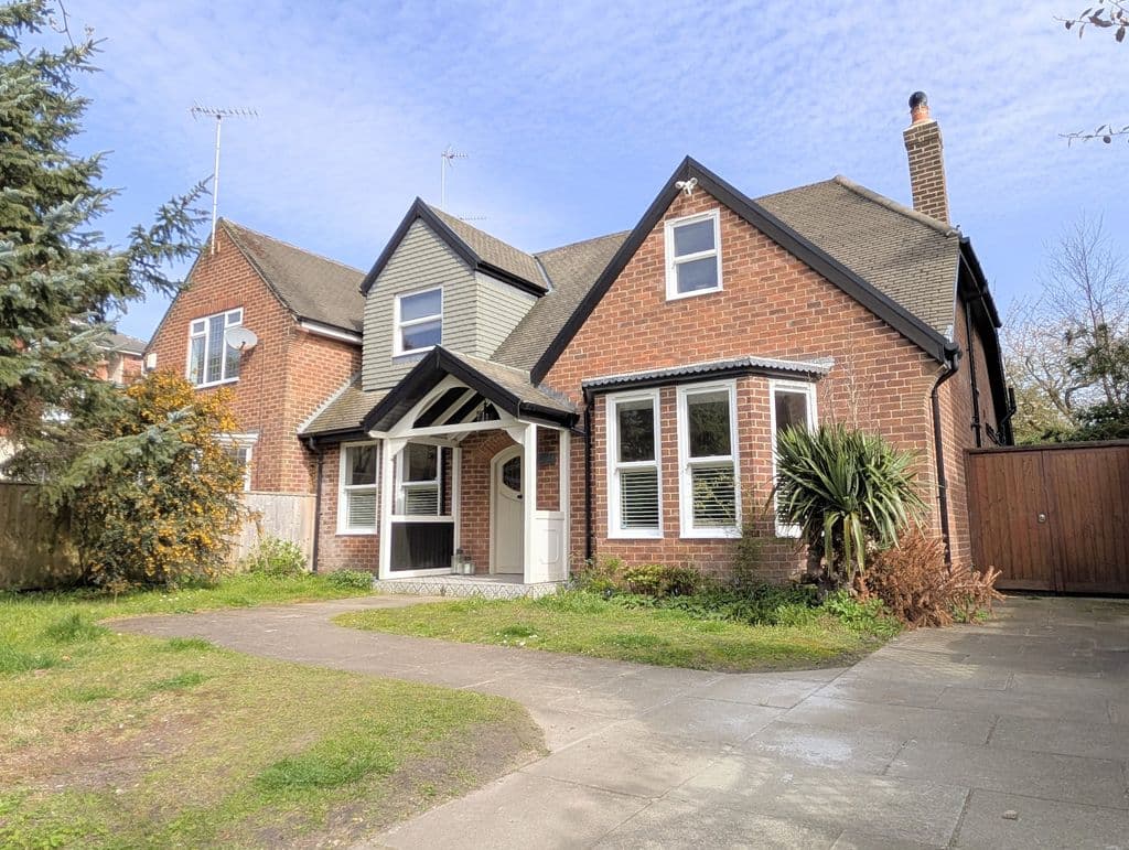 Golf Open 2026 – Gloucester Road, Birkdale – Sleeps 8