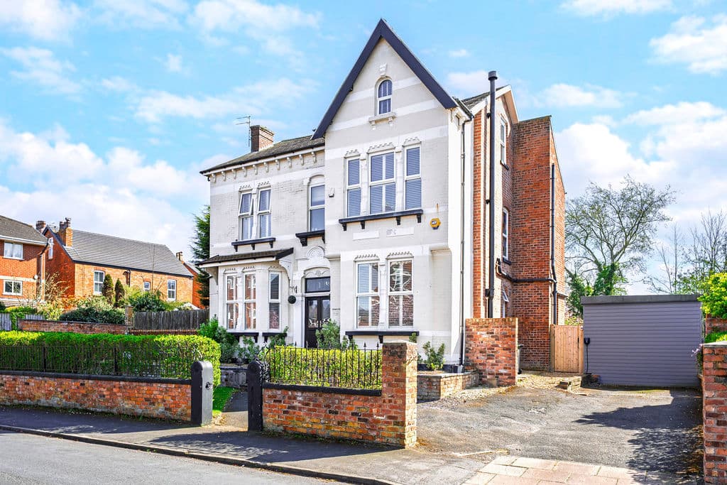 Golf Open 2026 – Stanley Avenue, Birkdale – Sleeps Up To 12 – Stunning Victorian Villa