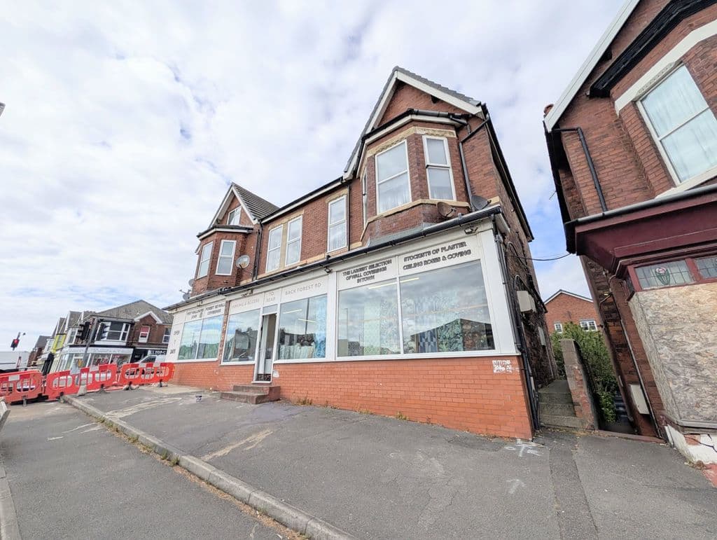 Let – Forest Road, Southport, PR8 – One Bedroom Apt