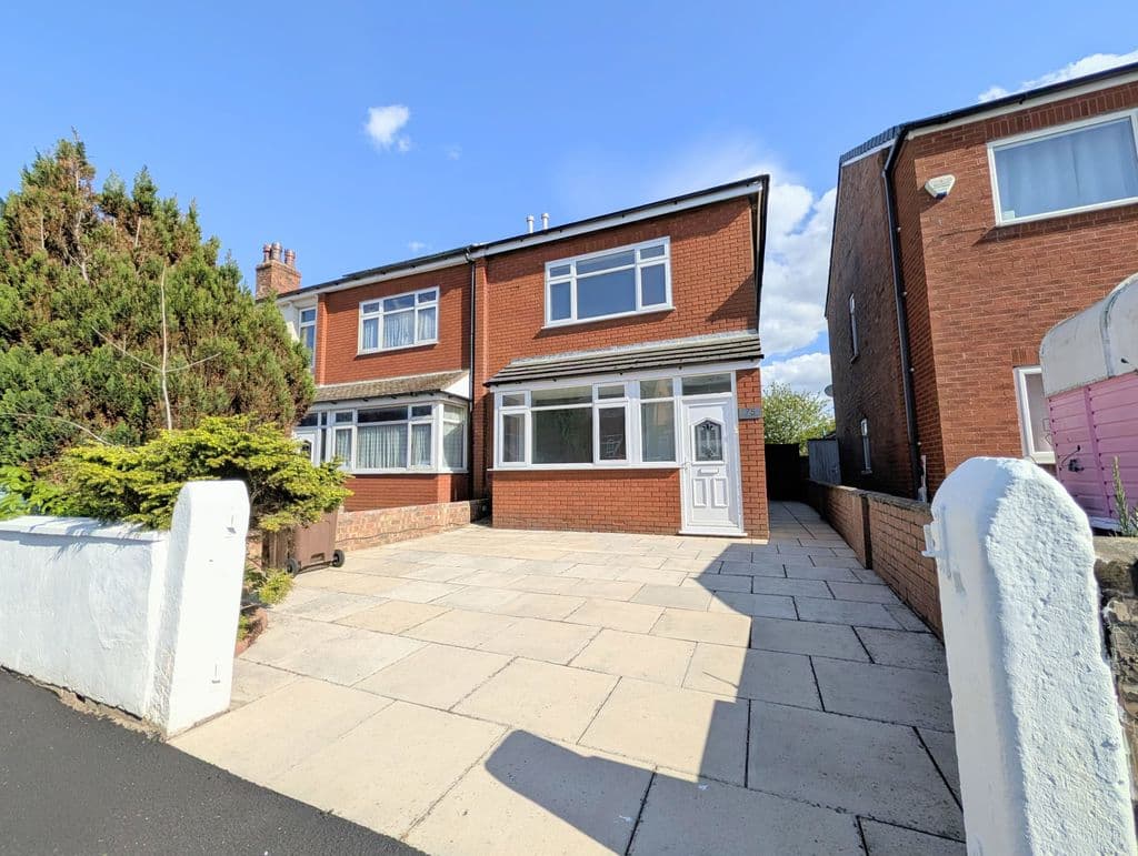To Let – Matlock Road, Birkdale – 2 Bedroom Home