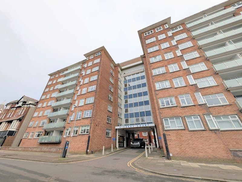 Let – Viceroy Court, Lord Street, Southport – Two Bedroom Third Floor Apt