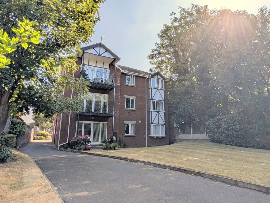 To Let – Spencer Court, Alexandra Road, Southport – First Floor Apartment