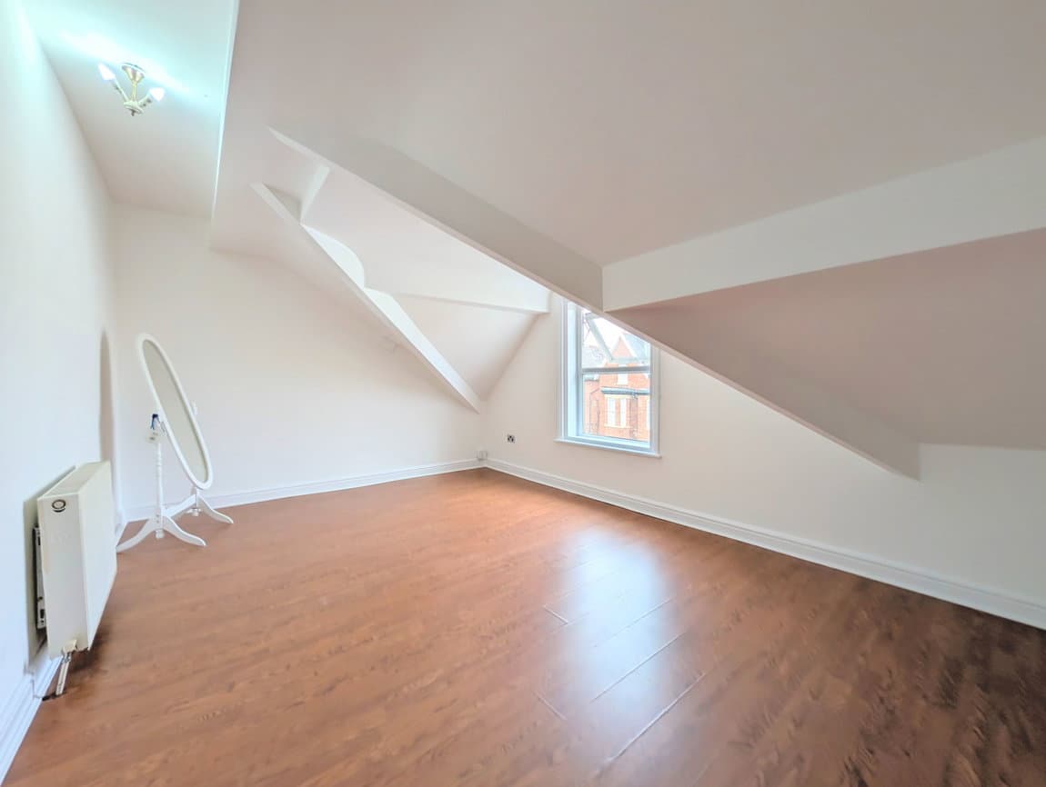 To Let – Irving Street, Southport – Top Floor Two Bed Apt