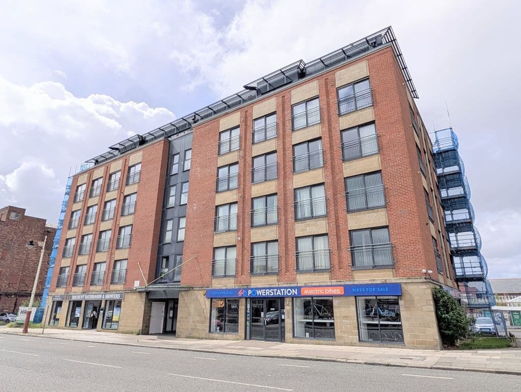 To Let – The Anchorage, Kingsway, Southport, PR8 – Two Bedroom Fourth Floor Apt