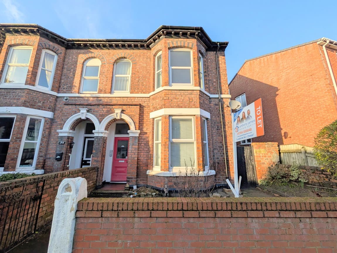 To Let – Hawesside Street, Southport, PR9 – One Bed Duplex